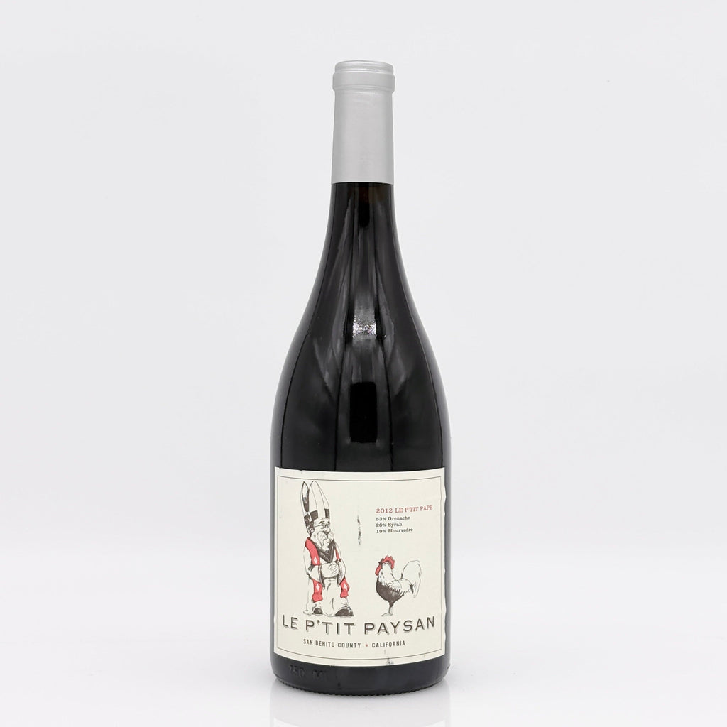 Wine bottle with 'Le Petit Paysan' label on a white background 