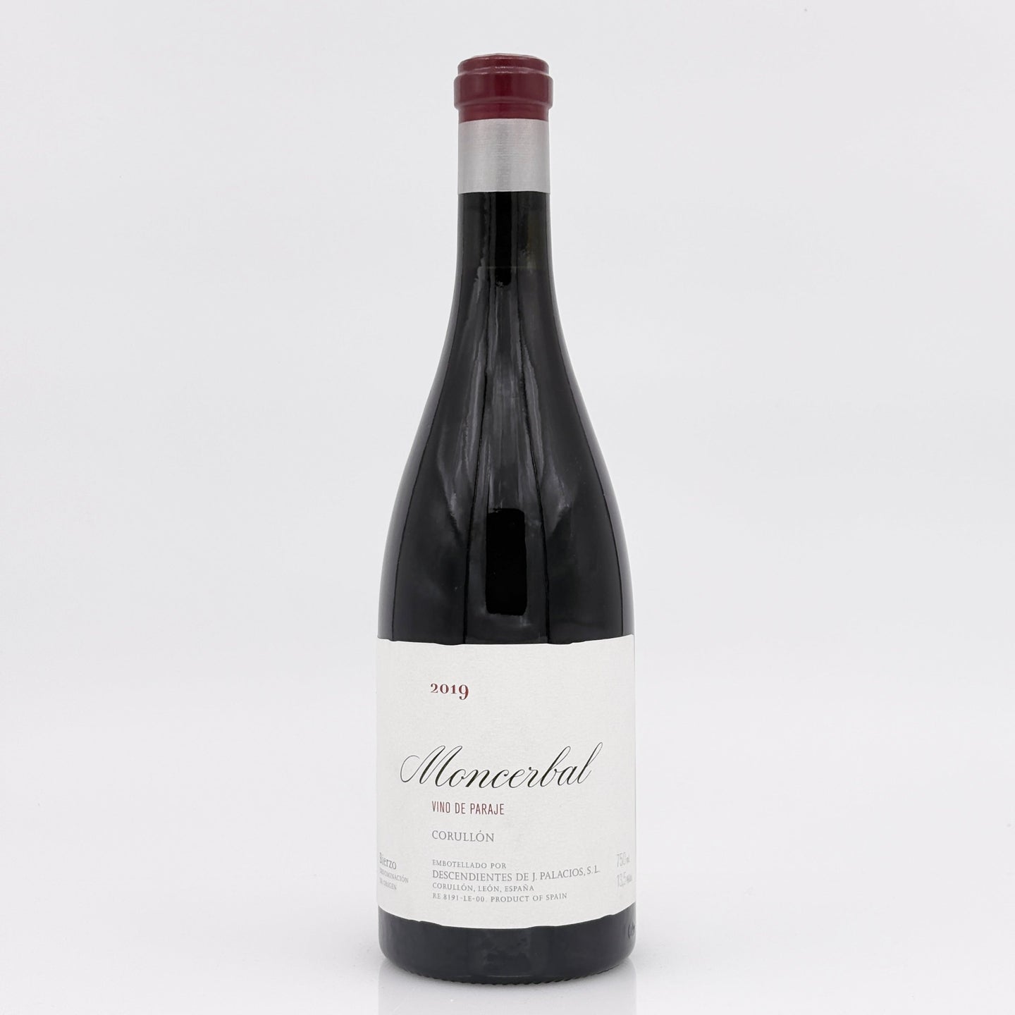 Wine bottle labeled 'Monceabél' on a white background