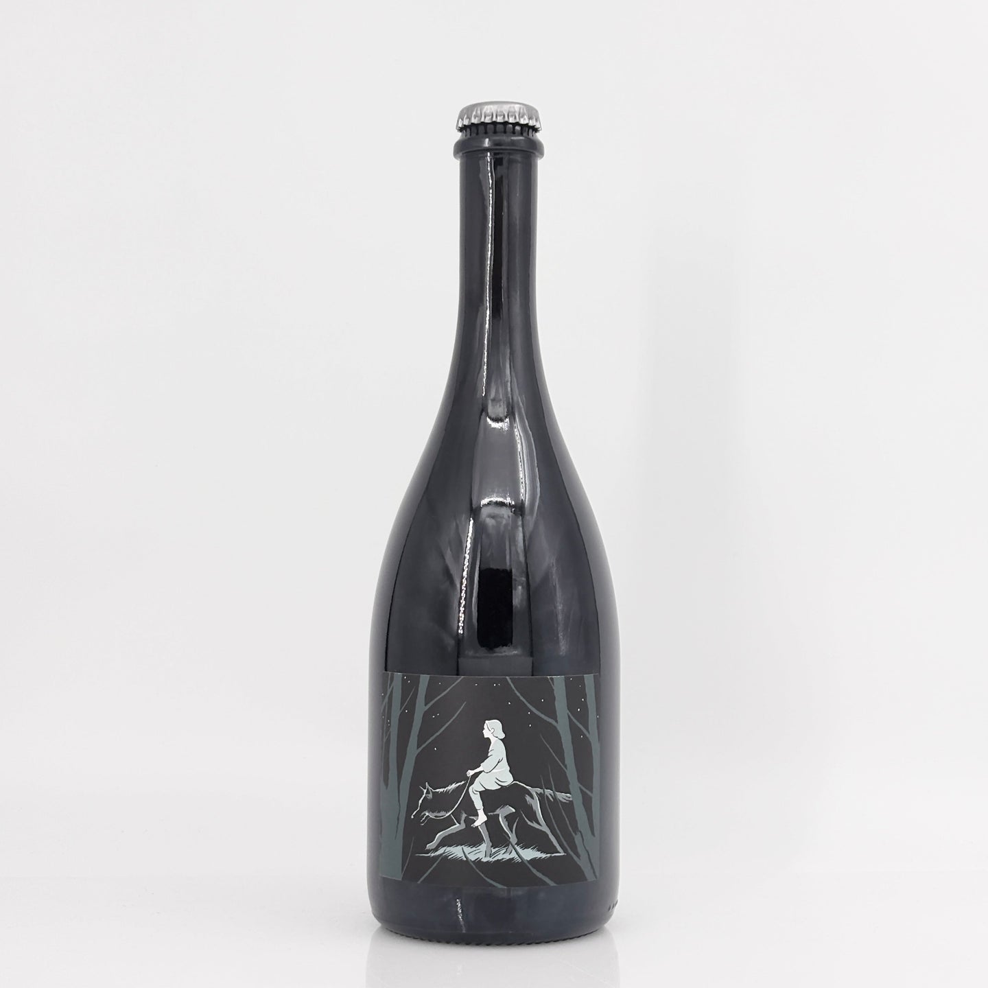 Black wine bottle with a white label featuring a horse and rider on a white background