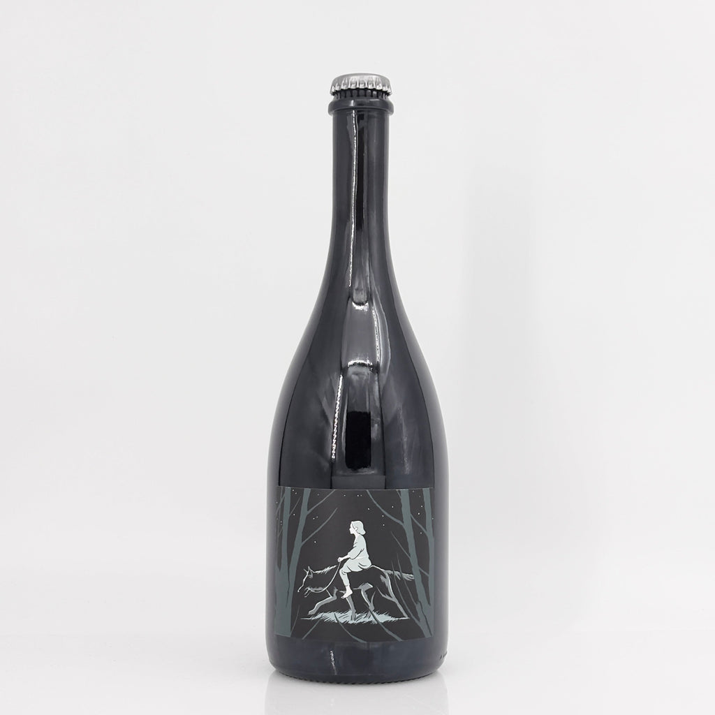 Black wine bottle with a white label featuring a horse and rider on a white background